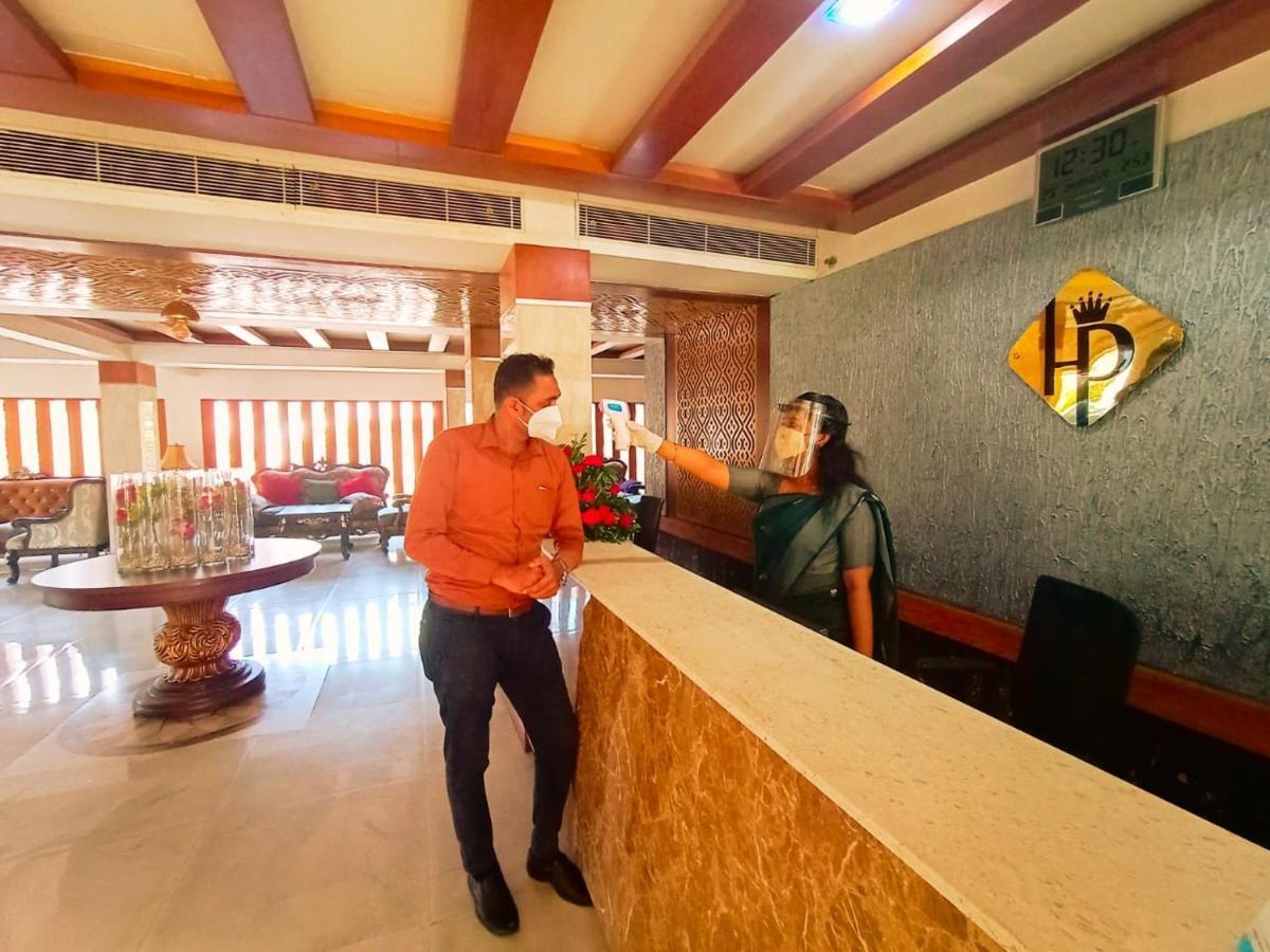 Hill Palace Hotel & Spa Kochi Bagian luar foto