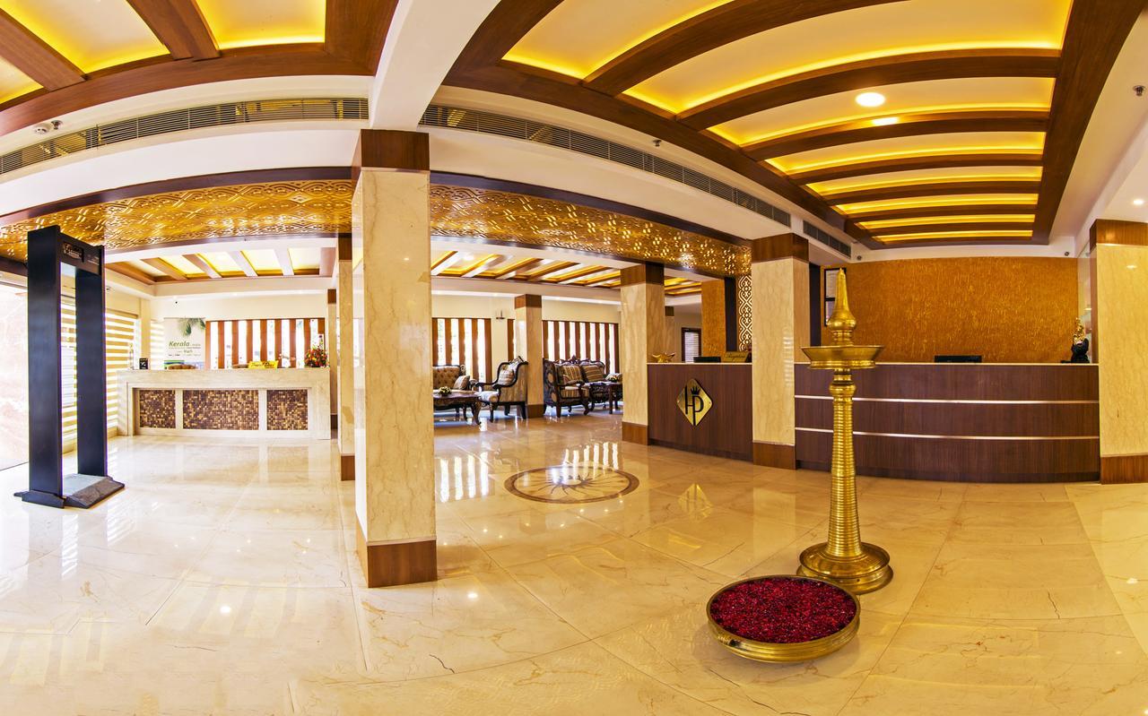 Hill Palace Hotel & Spa Kochi Bagian luar foto