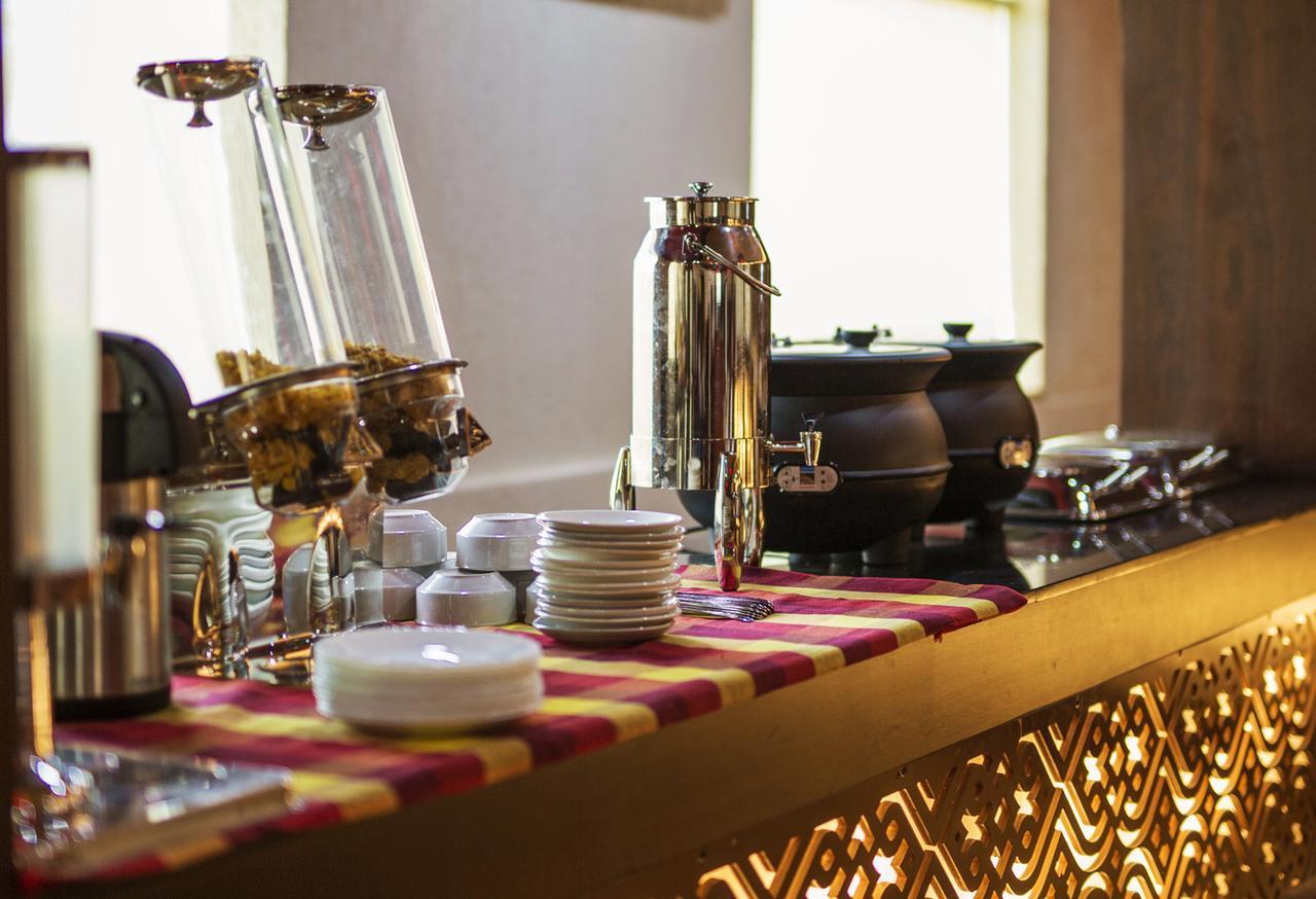 Hill Palace Hotel & Spa Kochi Bagian luar foto