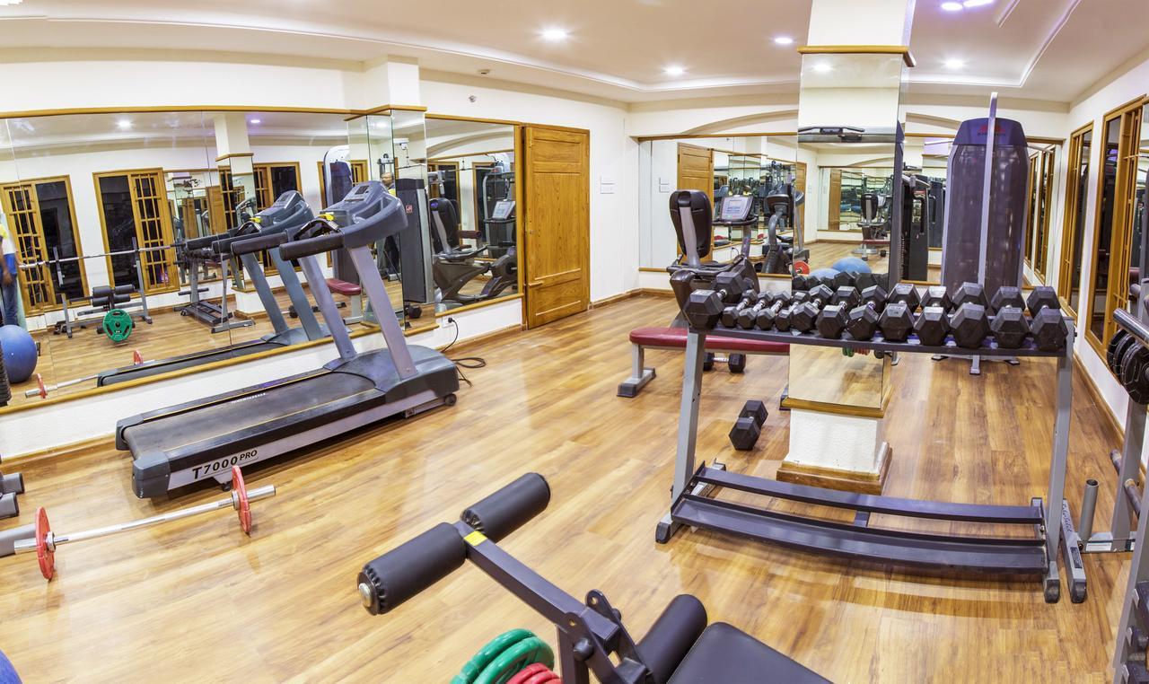 Hill Palace Hotel & Spa Kochi Bagian luar foto