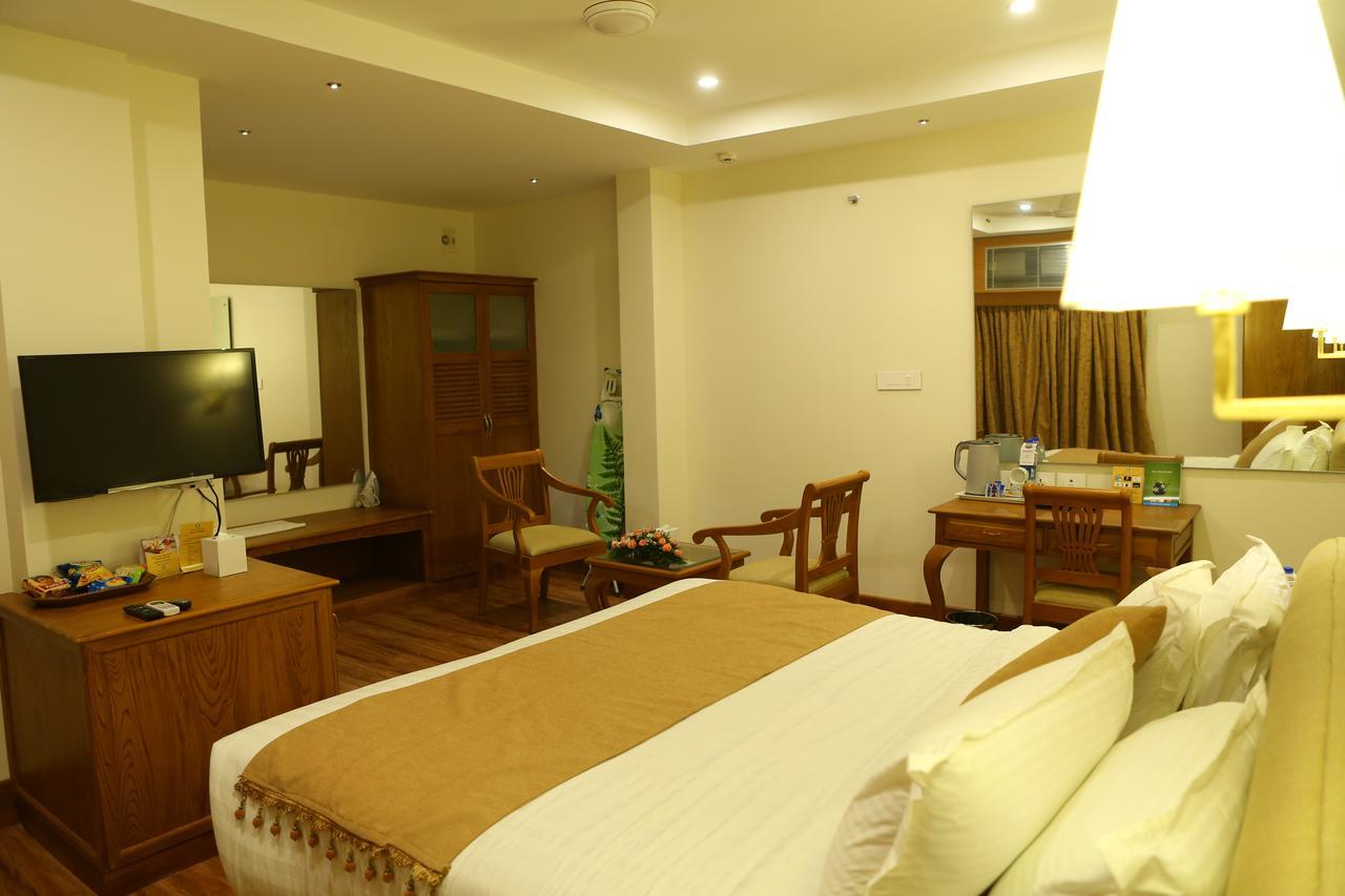 Hill Palace Hotel & Spa Kochi Bagian luar foto